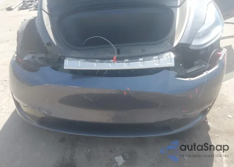 2023 Tesla Model Y Awd/Long Range Dual Motor All-Wheel Drive z USA, uszkodzony, nr VIN 7SAYGDEE2PF791592